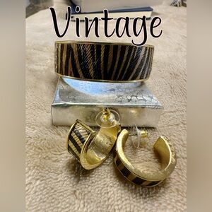 Vintage Gold and Black Jewelry Set